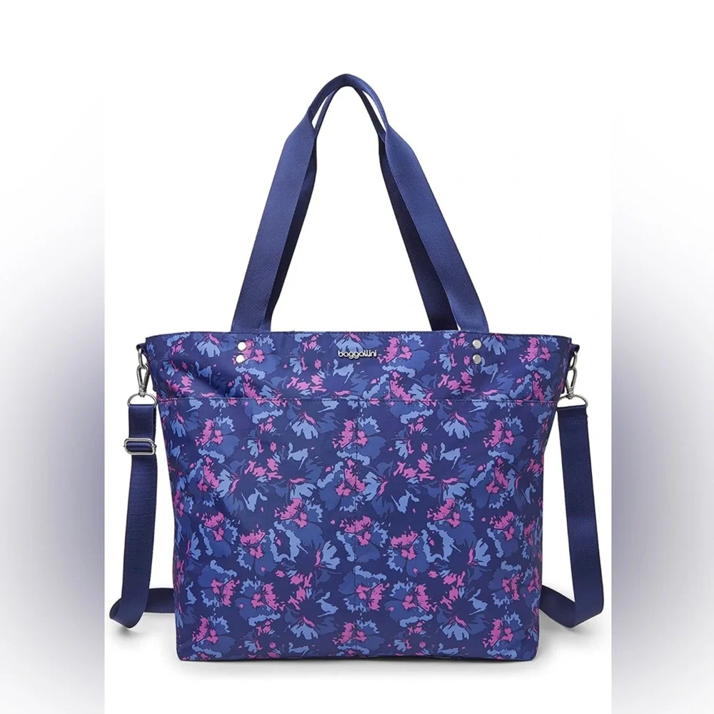 Baggallini LG Carryall Tote. Navy Garden.
